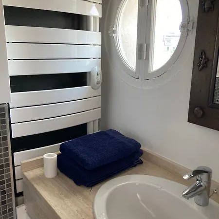 Apartment Avec En Mezzanine