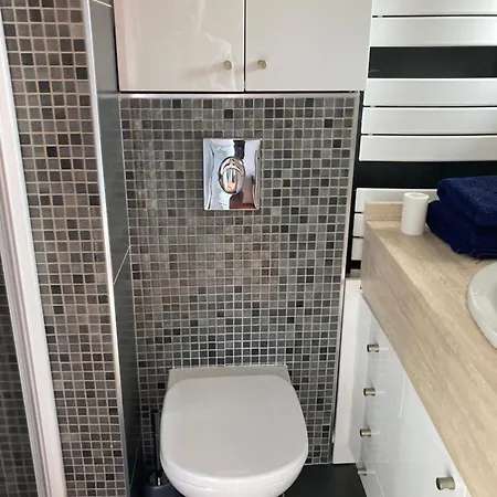Avec En Mezzanine Apartamento